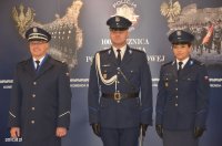 Nowe umundurowanie galowe Policji