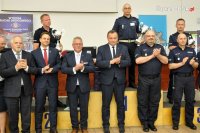 laureaci konkursu &quot;Policjant roku ruchu drogowego&quot; na podium