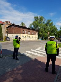 policjanci ruchu drogowego w trakcie działań &quot;NURD&quot;