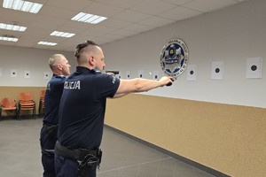 Zdjęcie przedstawia policjantów w trakcie szkolenia