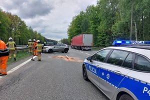 zdjęcie przedstawia miejsce kolizji na drodze s1