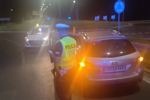 zdjęcie przedstawia kontrolę drogową