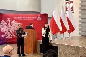 zdjęcie przedstawia uczestników debaty