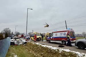 zdjęcie przedstawia miejsce wypadku drogowego