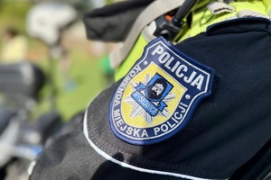 policjanci w trakcie spotkania z dziećmi